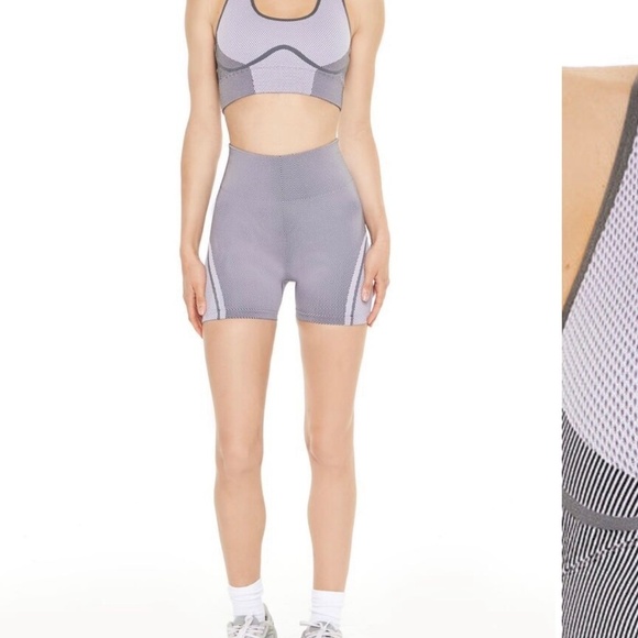 🔥 High-Performance Seamless Workout Set (Size Small) 🔥 - Picture 2 of 9